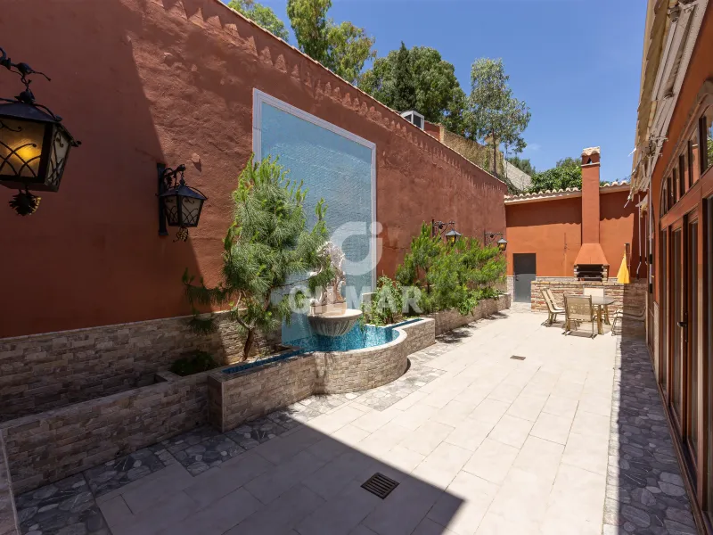 Chalet Independiente en Benahavís - Málaga