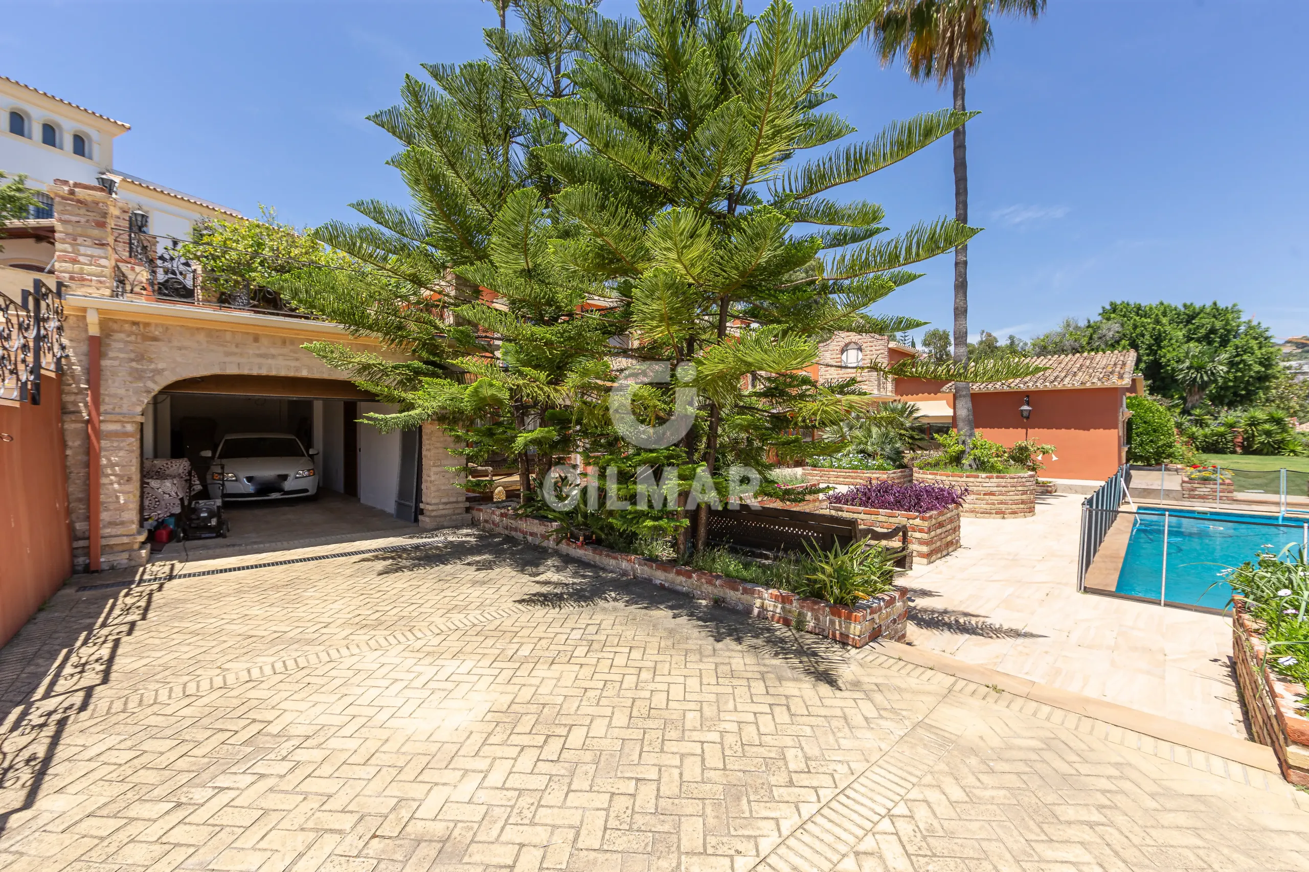 Chalet Independiente en Benahavís - Málaga