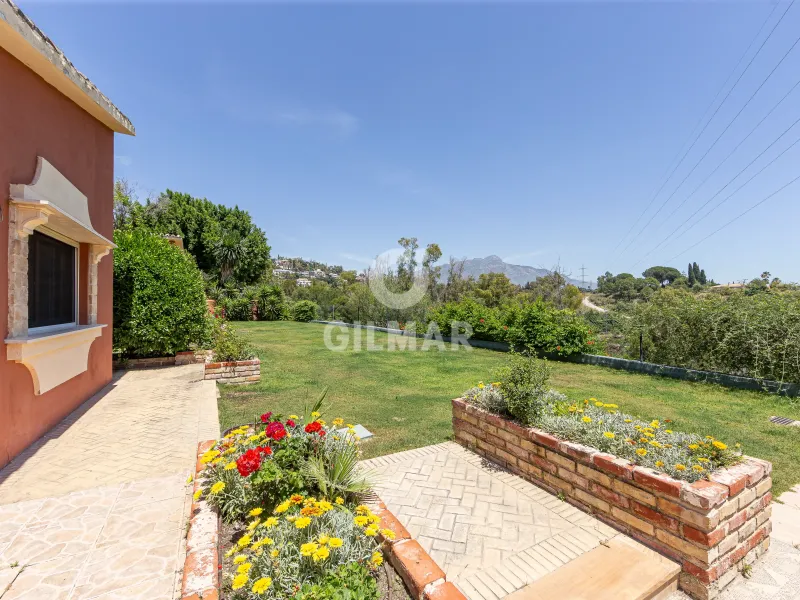 Chalet Independiente en Benahavís - Málaga