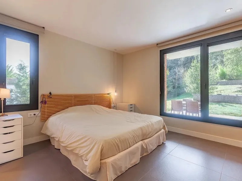 Elegante casa contemporánea con jardín en Valldoreix, Barcelona