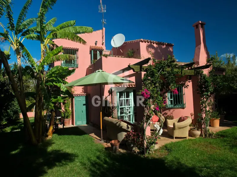 Villa in Estepona Oeste - Málaga