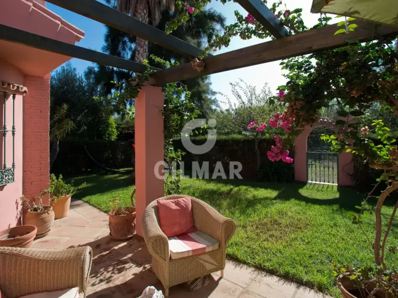 Villa in Estepona Oeste - Málaga