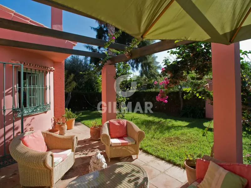 Villa in Estepona Oeste - Málaga