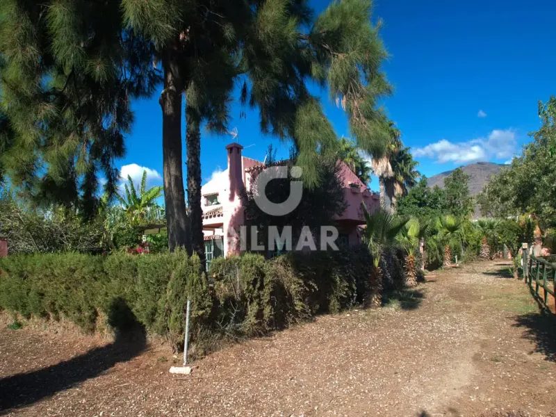 Villa in Estepona Oeste - Málaga