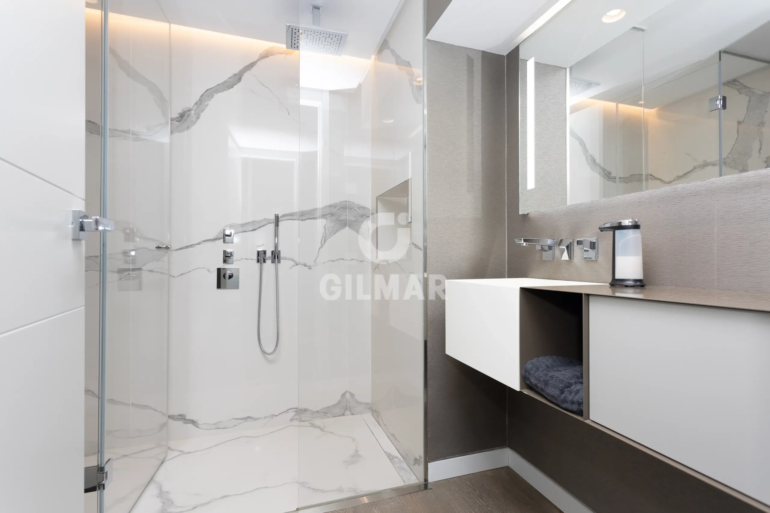Apartment in Jerónimos - Madrid