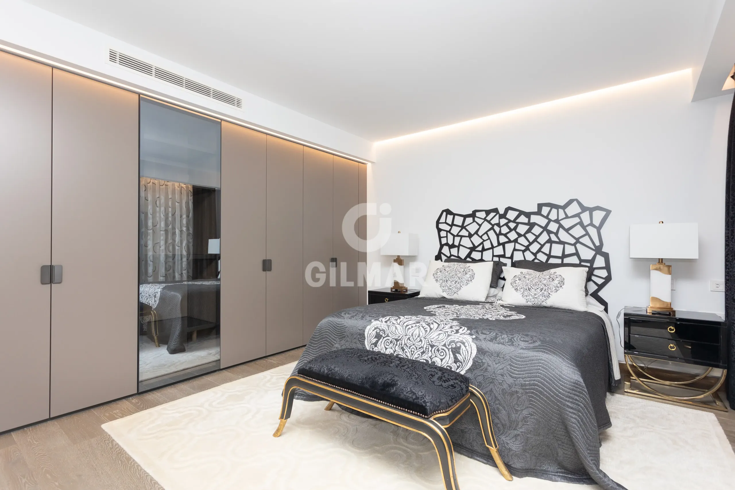 Apartment in Jerónimos - Madrid
