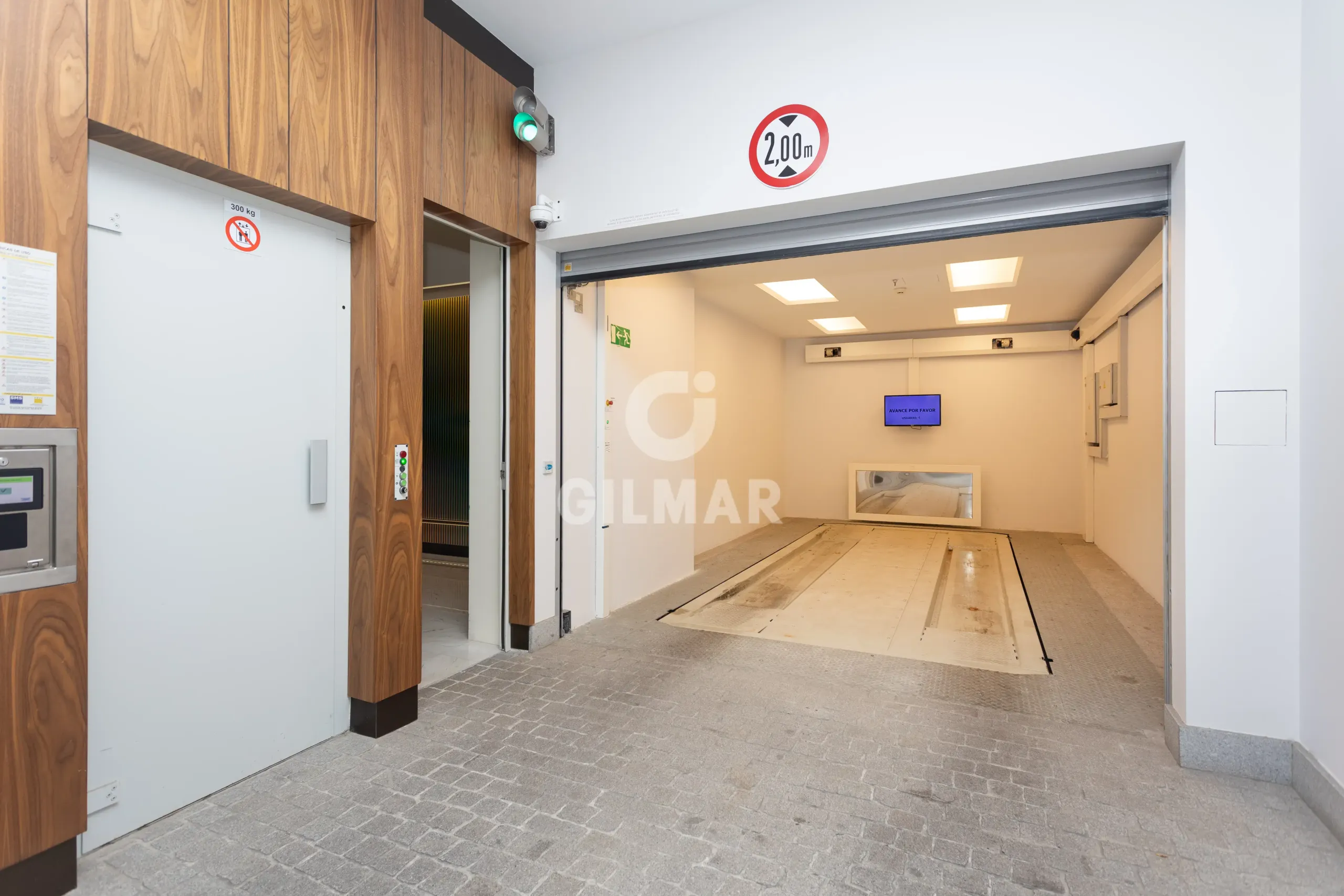 Apartment in Jerónimos - Madrid