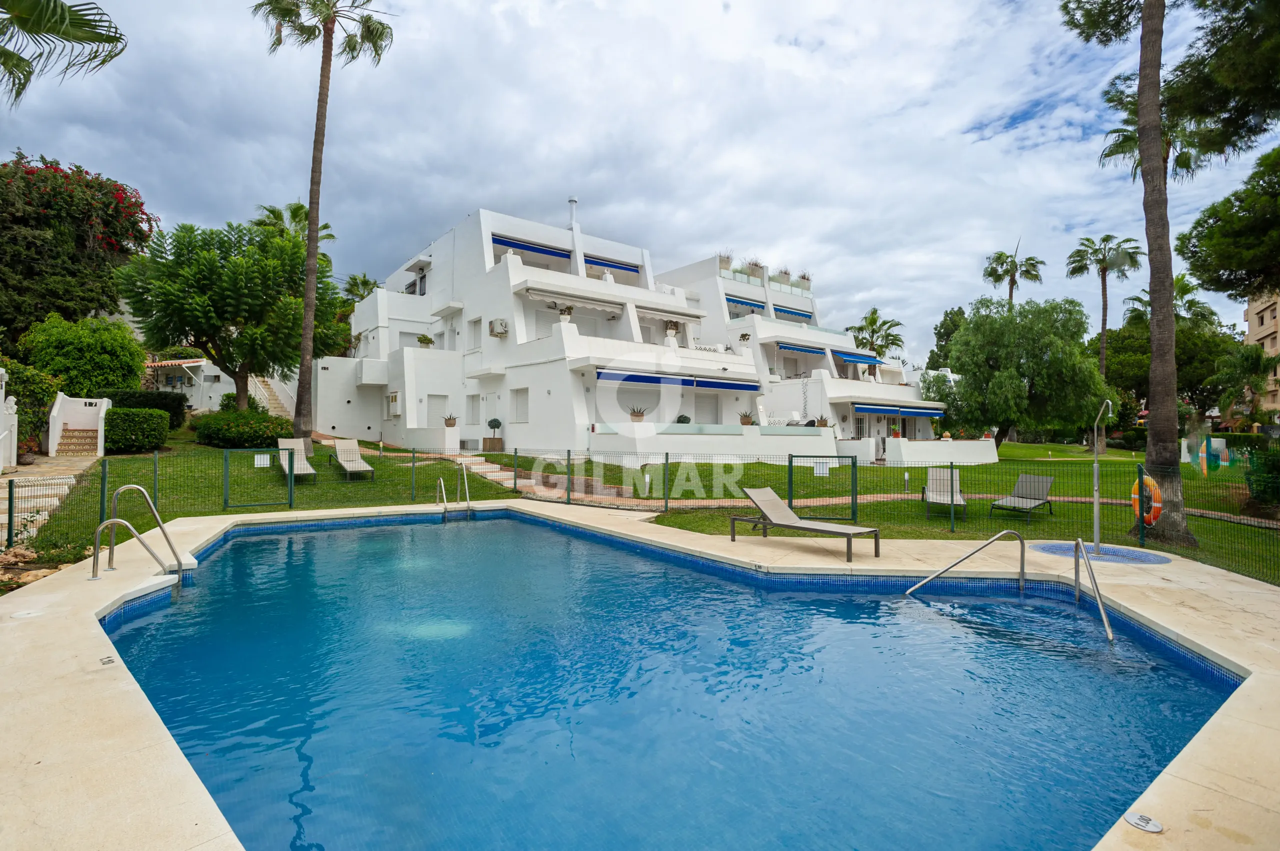 Apartamento en Nueva Andalucía - Málaga