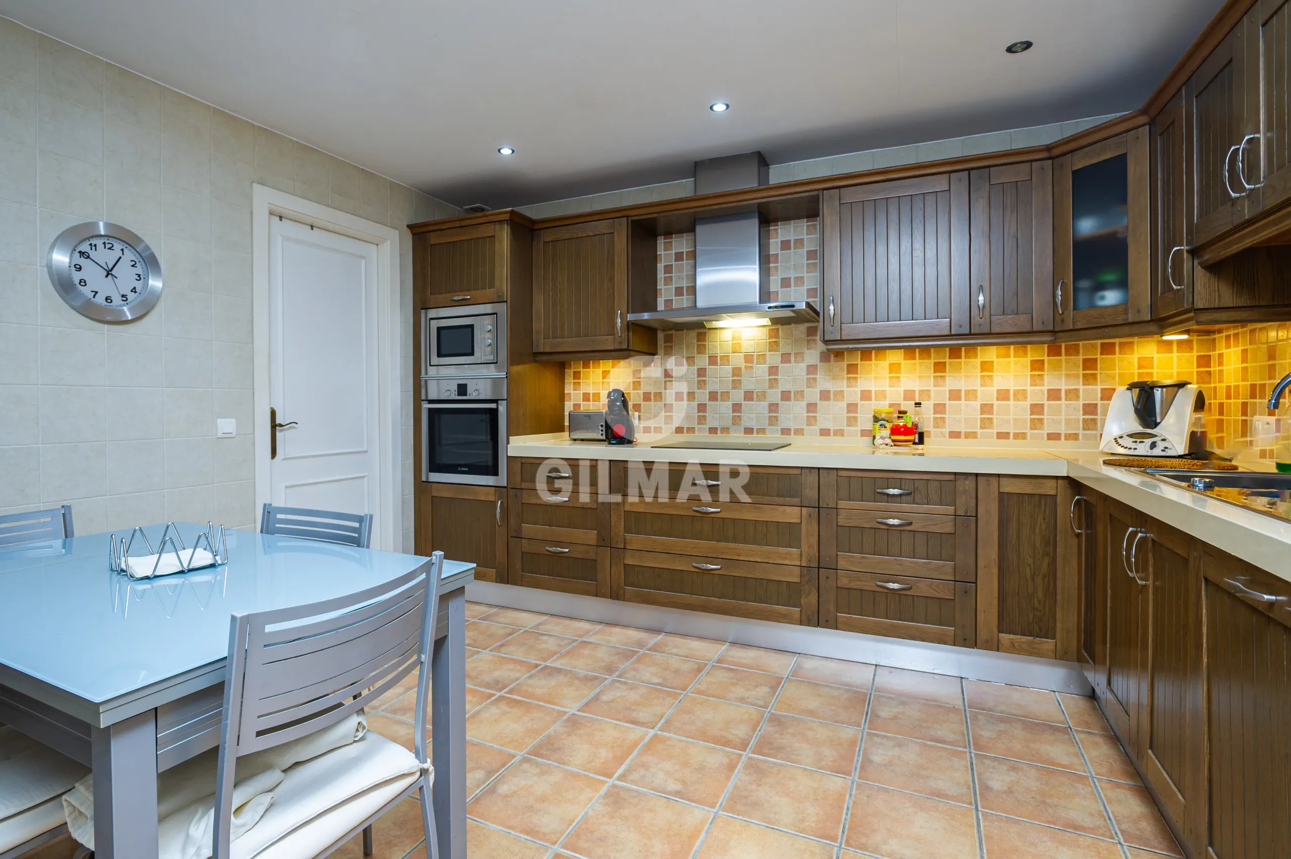 Apartamento en Nueva Andalucía - Málaga
