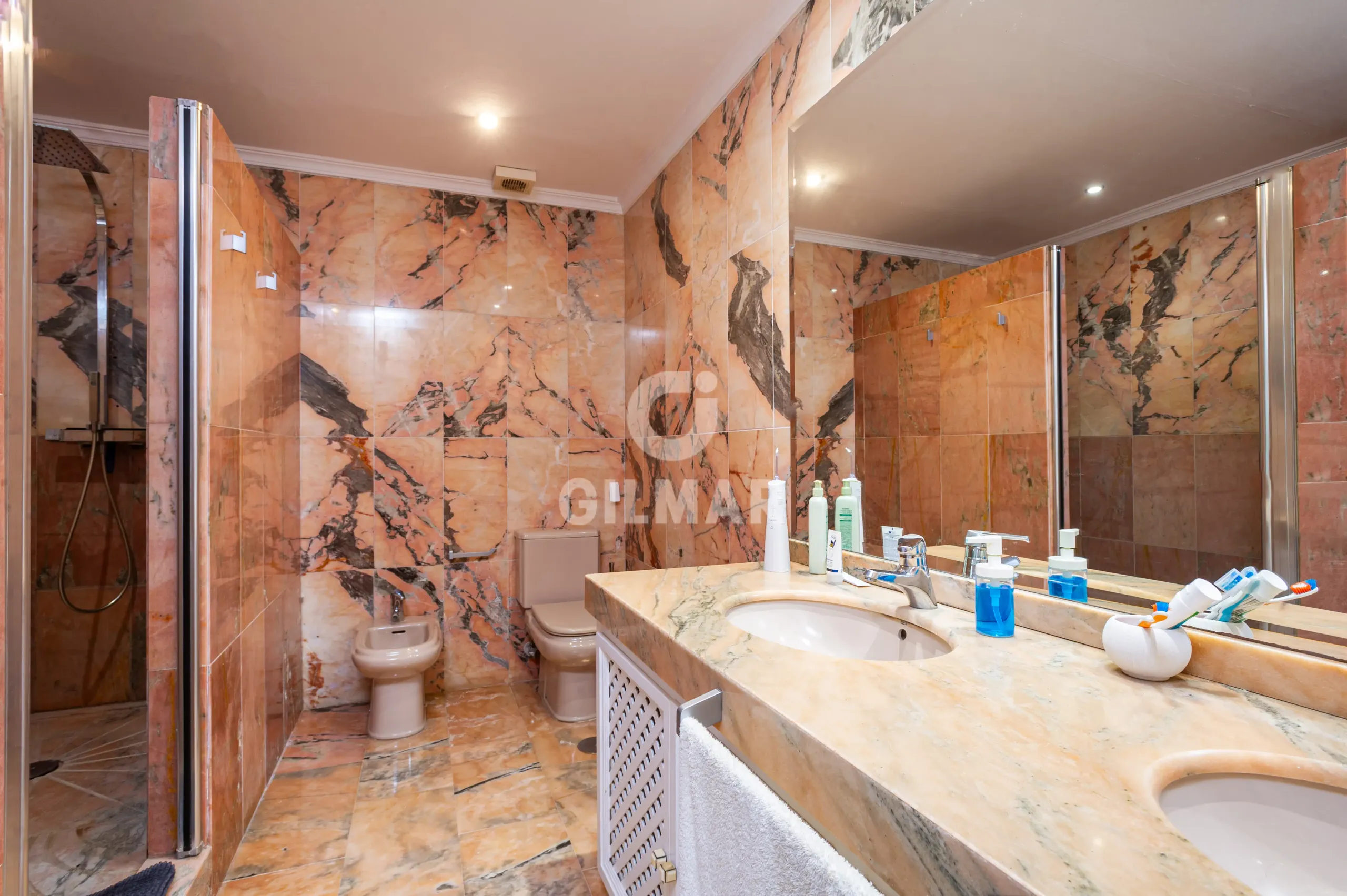 Apartamento en Nueva Andalucía - Málaga