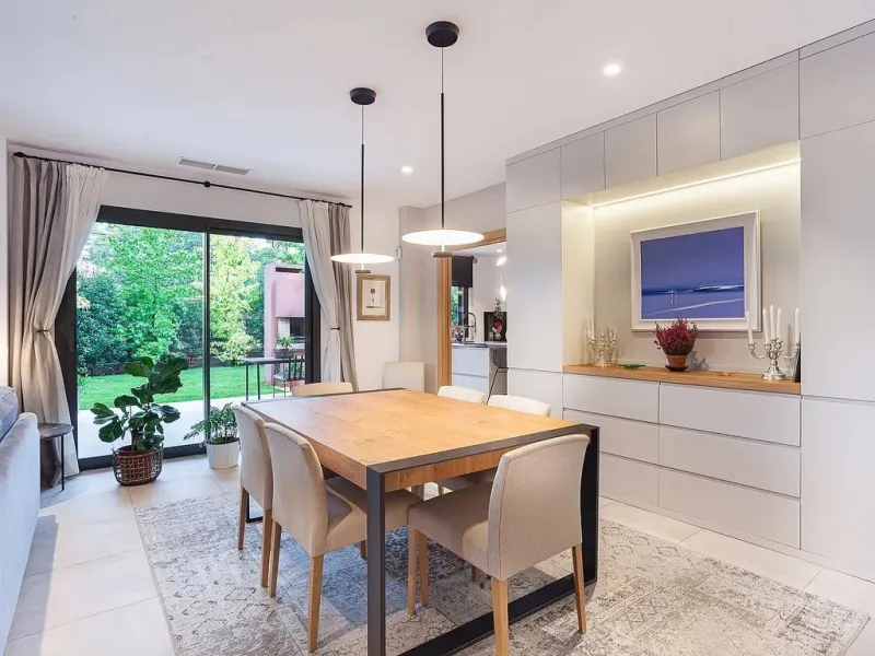 Elegant Family Home with Pool in Sant Cugat, Barcelona