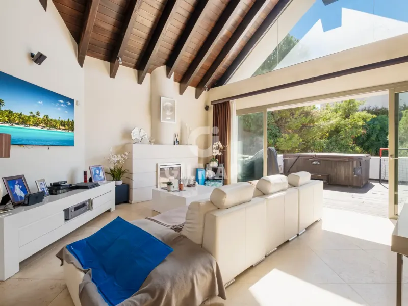 Penthouse in Estepona Este - Málaga