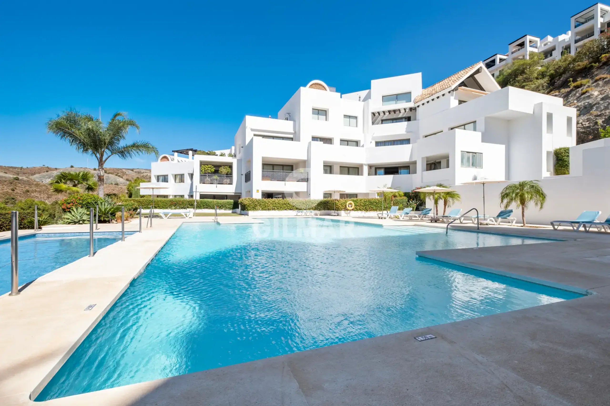 Penthouse in Estepona Este - Málaga