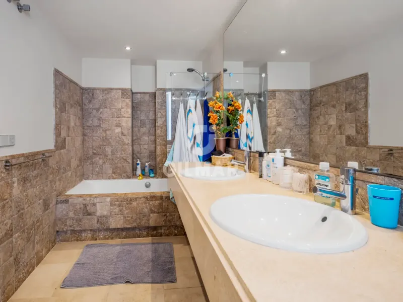 Penthouse in Estepona Este - Málaga