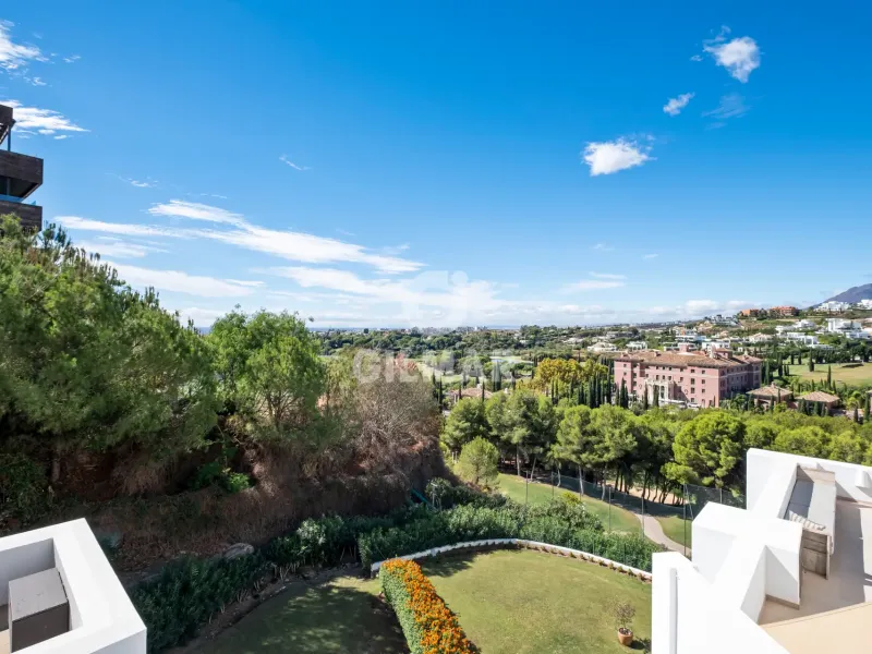 Penthouse in Estepona Este - Málaga