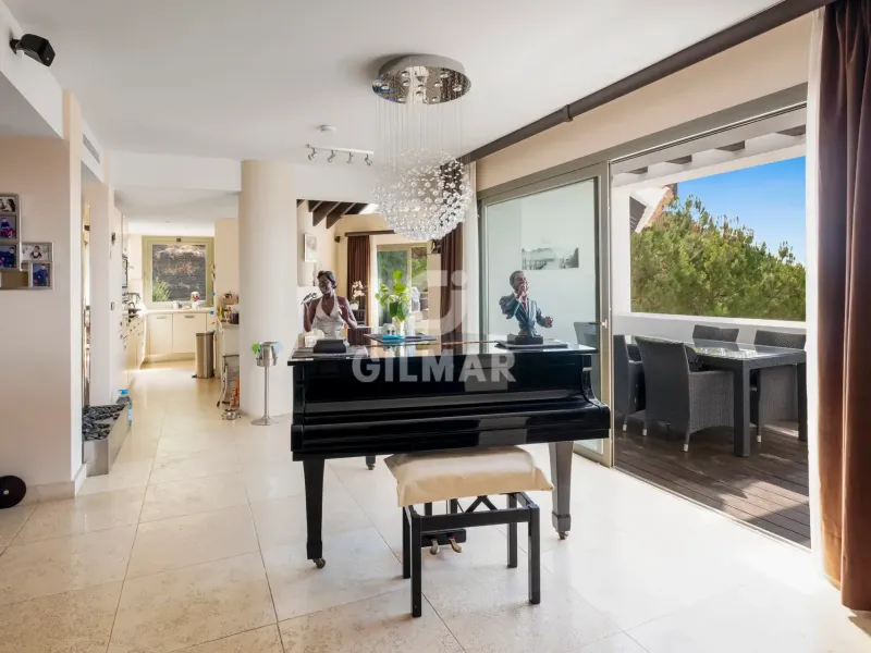 Penthouse in Estepona Este - Málaga