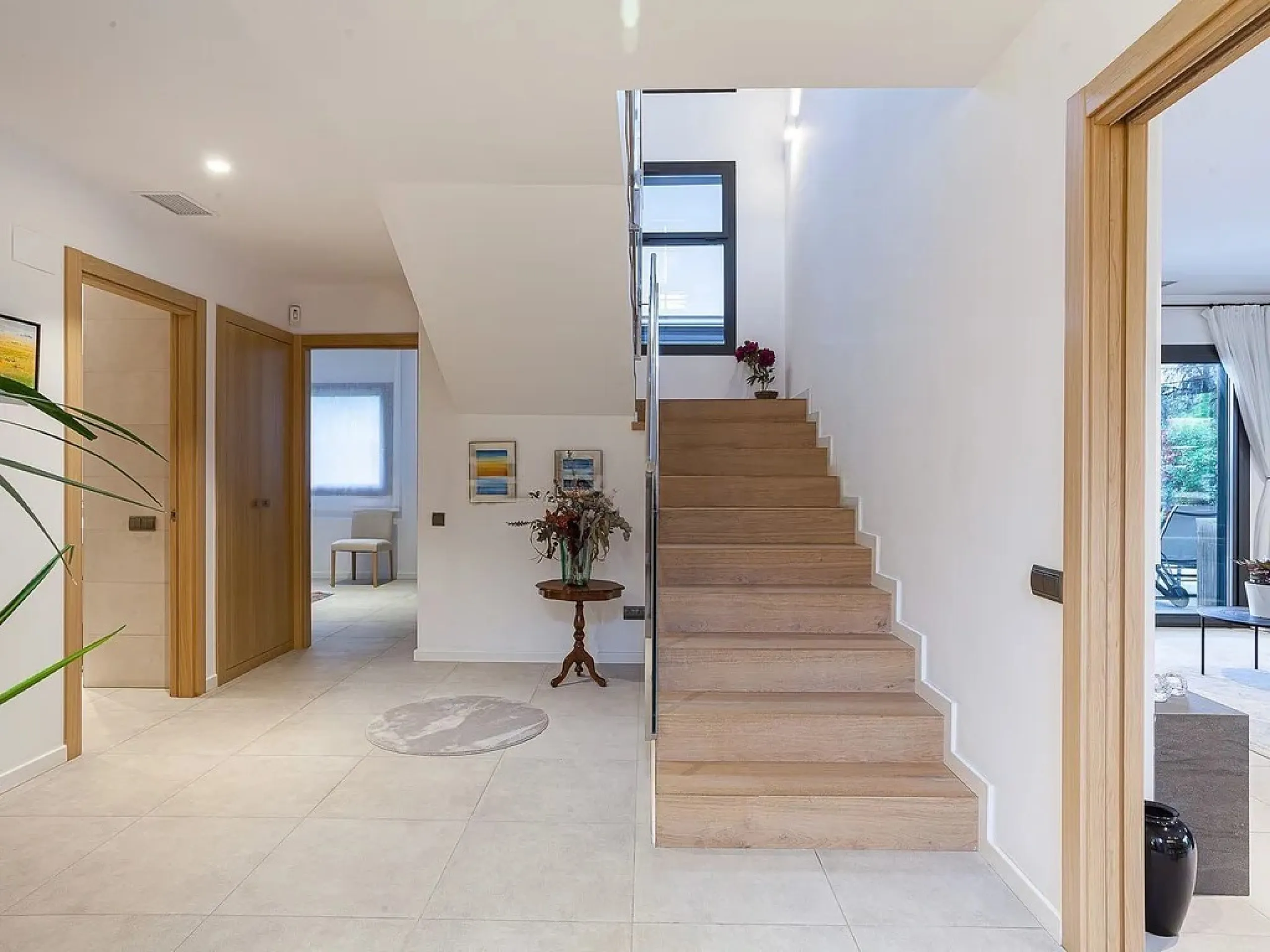 Elegant Family Home with Pool in Sant Cugat, Barcelona