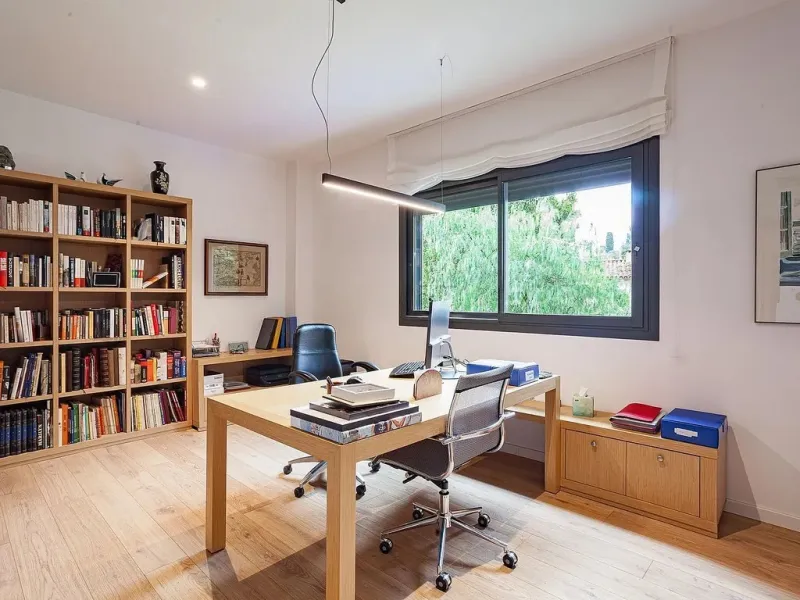 Elegant Family Home with Pool in Sant Cugat, Barcelona