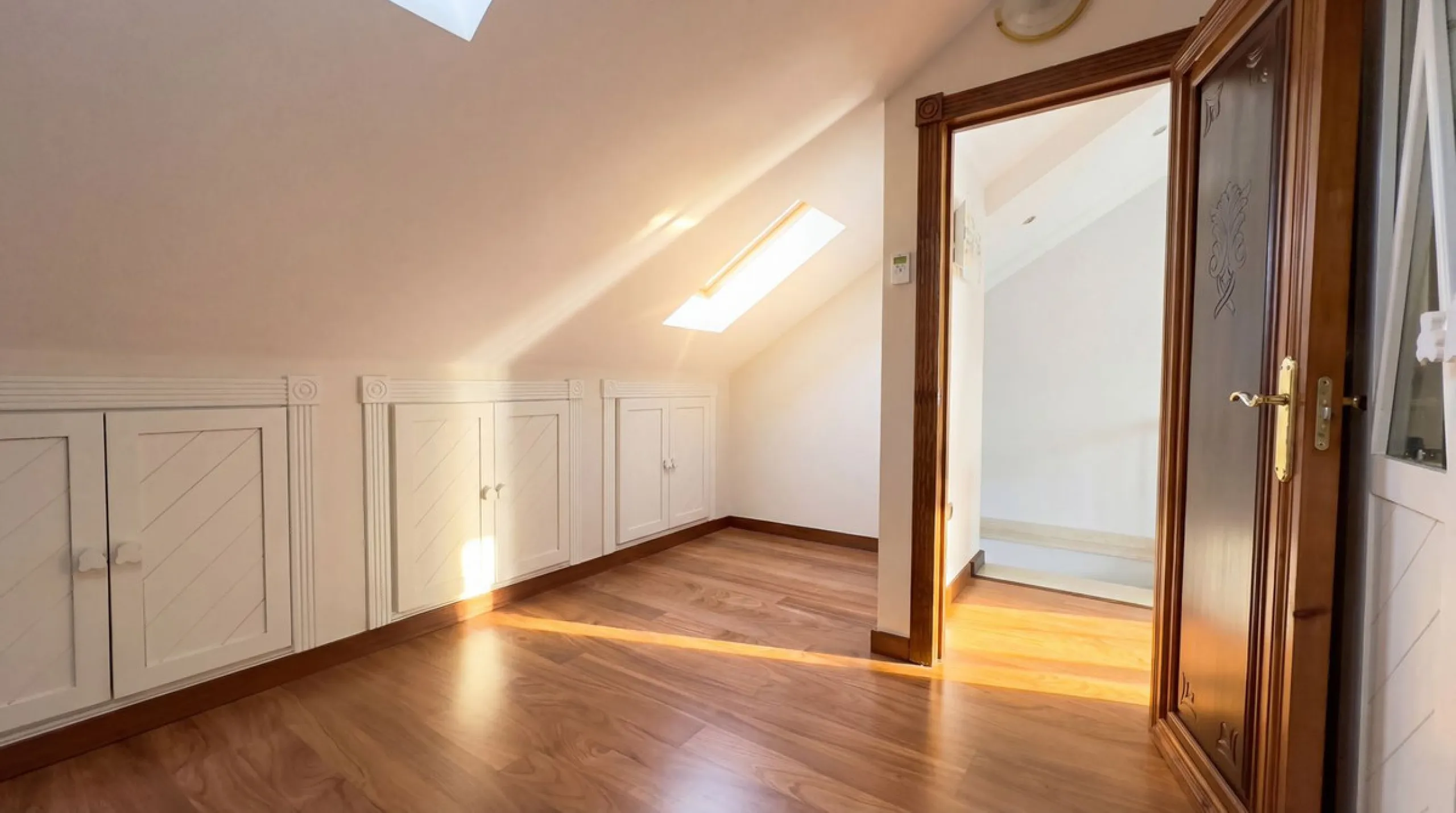 Spacious and stylish apartment with rooftop terrace and additional living level in the heart of Ronda