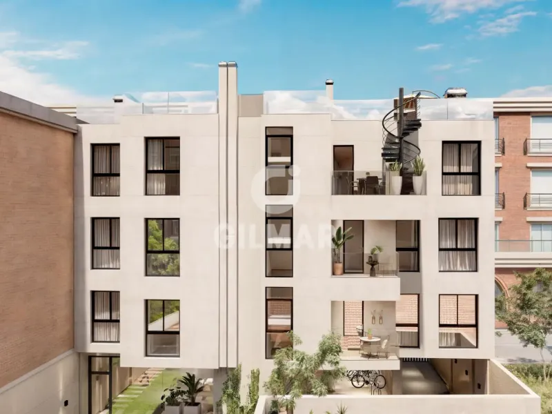 Duplex penthouse in Pueblo Nuevo - Madrid