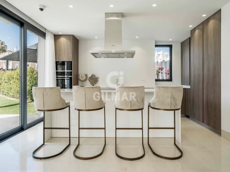 Villa in Estepona Este - Málaga