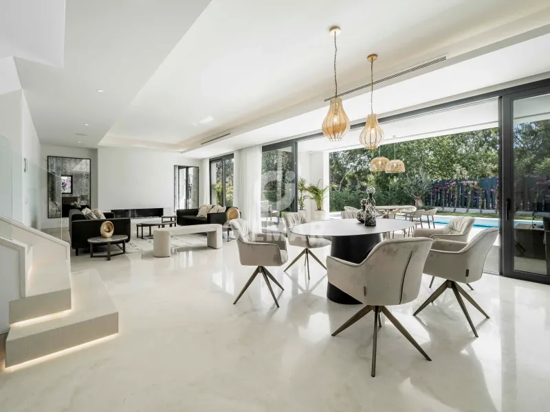 Villa in Estepona Este - Málaga
