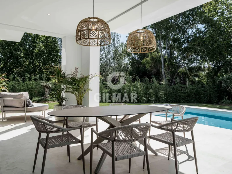 Villa in Estepona Este - Málaga