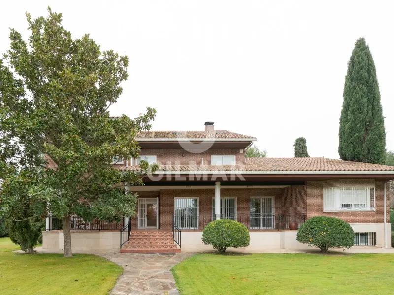Villa in Algete - Madrid