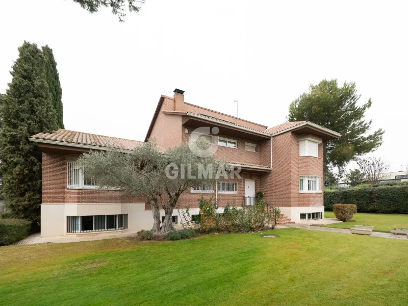 Chalet Independiente en Algete - Madrid