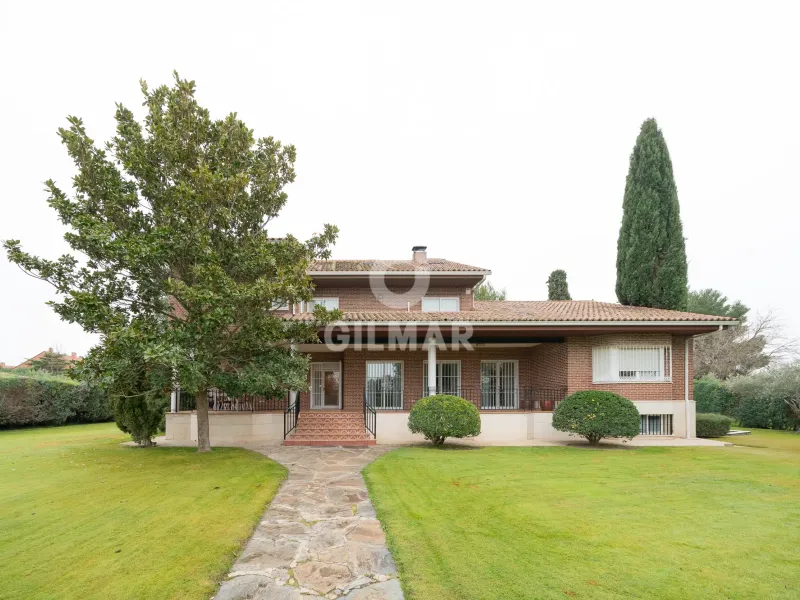 Chalet Independiente en Algete - Madrid