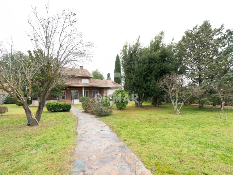 Chalet Independiente en Algete - Madrid