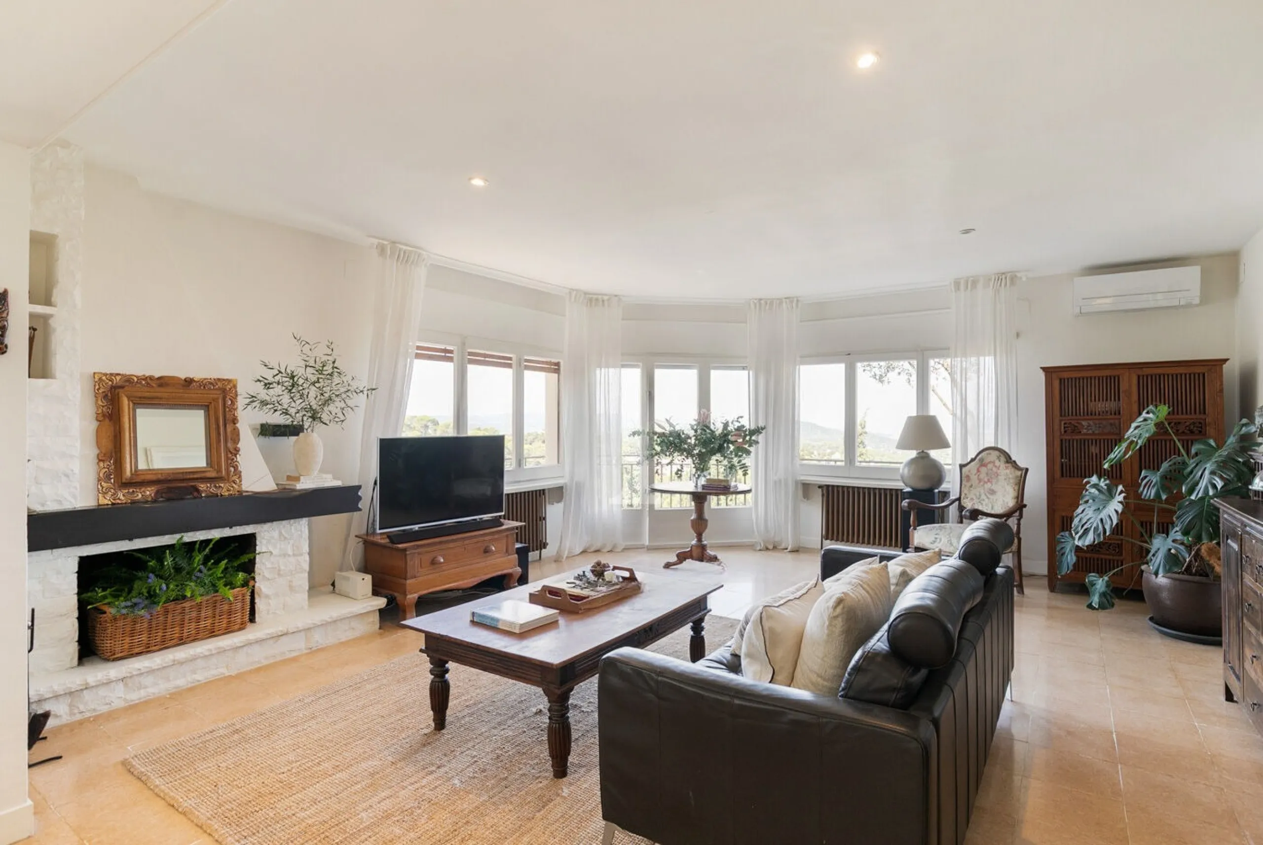 Exclusive House in La Floresta