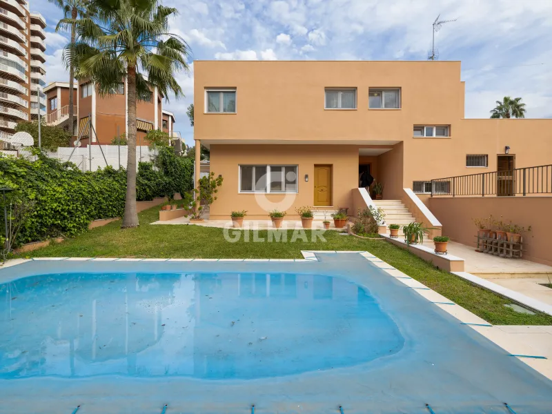 Chalet Independiente en Málaga Este - Málaga