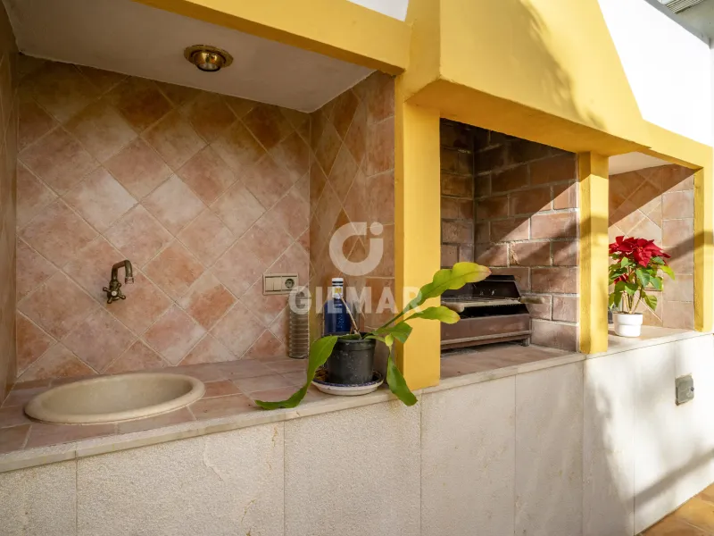 Semi-detached house in Estepona - Málaga