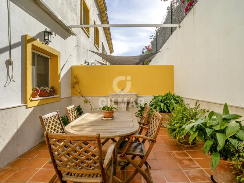 Semi-detached house in Estepona - Málaga