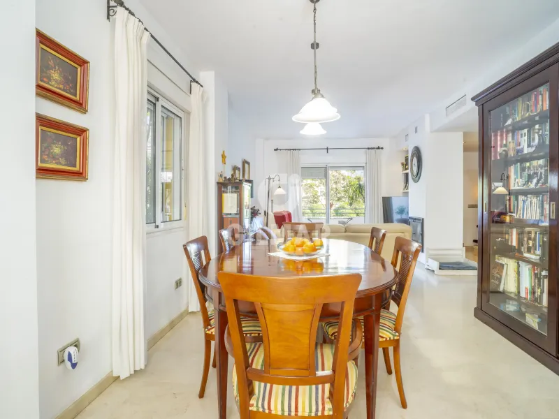 Semi-detached house in Estepona - Málaga