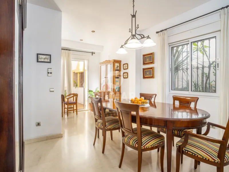 Semi-detached house in Estepona - Málaga