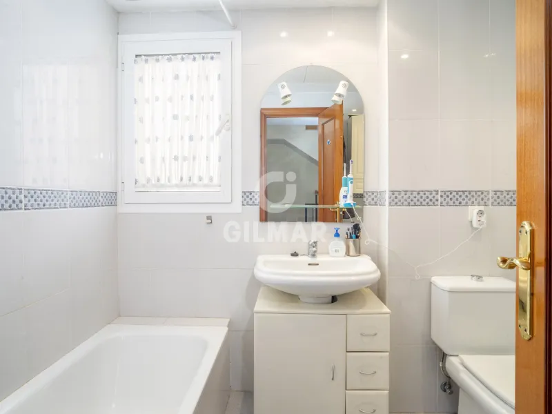 Semi-detached house in Estepona - Málaga