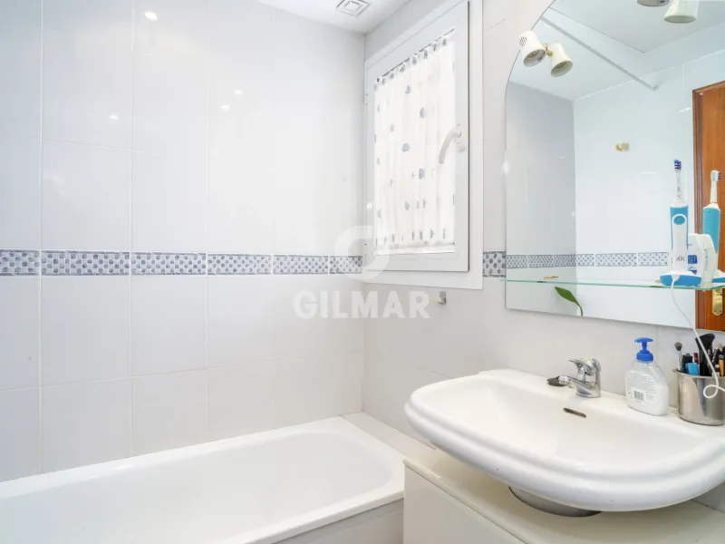 Semi-detached house in Estepona - Málaga