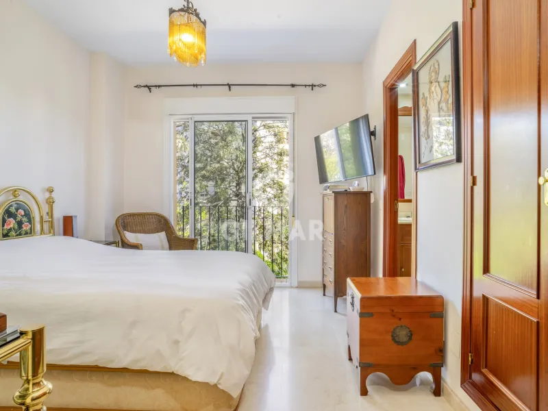 Semi-detached house in Estepona - Málaga