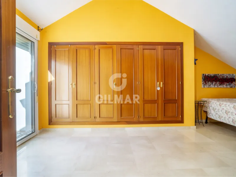 Semi-detached house in Estepona - Málaga
