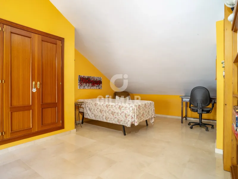 Semi-detached house in Estepona - Málaga