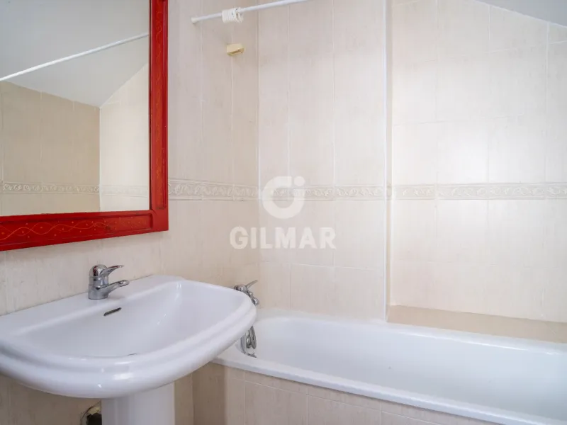 Semi-detached house in Estepona - Málaga