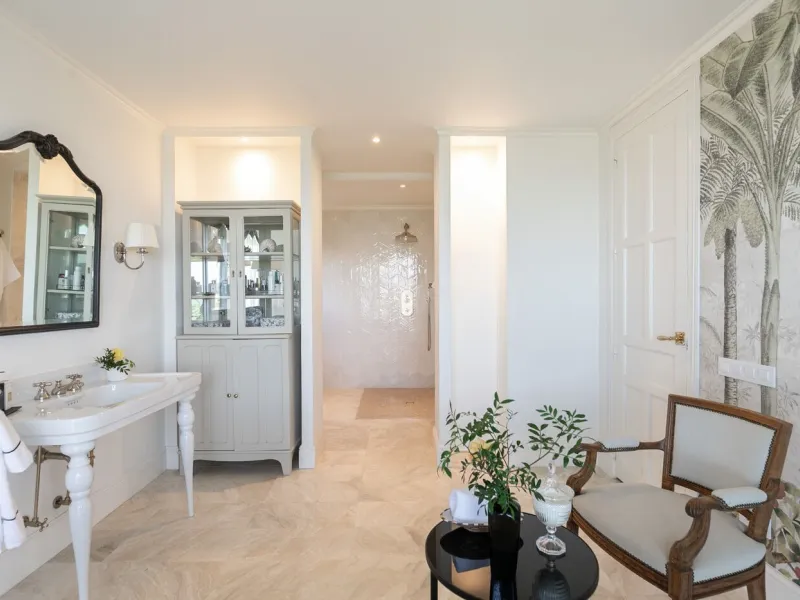 Exclusive House in La Floresta