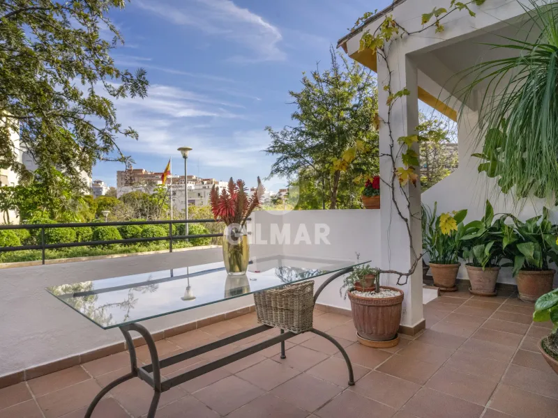 Semi-detached house in Estepona - Málaga