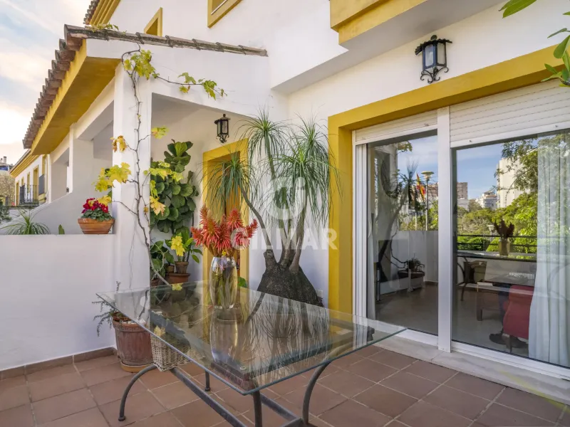 Semi-detached house in Estepona - Málaga