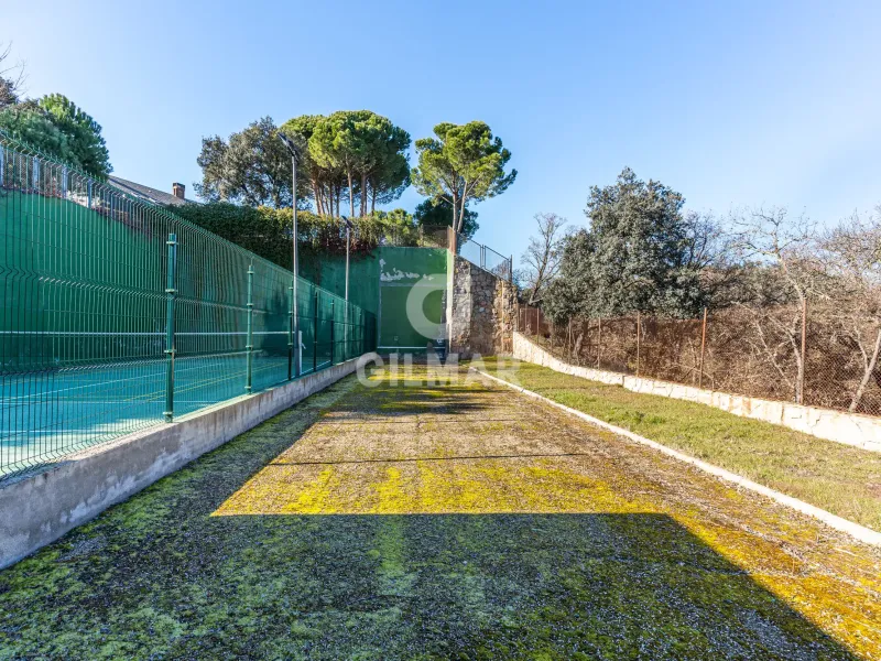 Villa in Villanueva de La Cañada - Madrid
