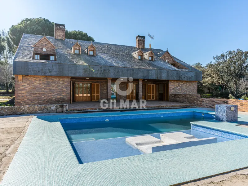 Villa in Villanueva de La Cañada - Madrid