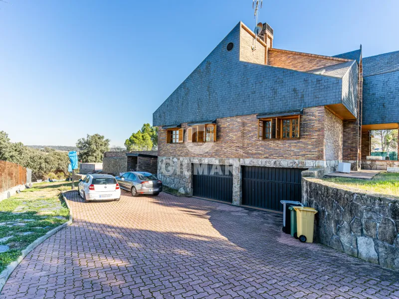 Villa in Villanueva de La Cañada - Madrid