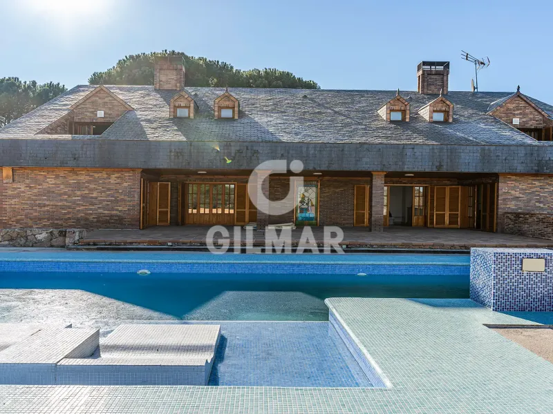 Villa in Villanueva de La Cañada - Madrid